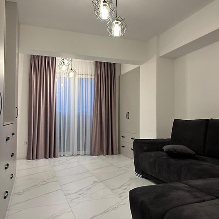 Cozy Studios In Сучеава Екстериор снимка