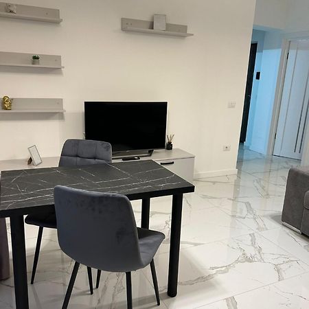Cozy Studios In Сучеава Екстериор снимка